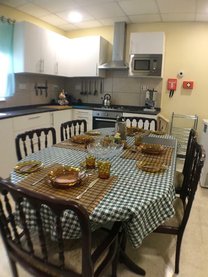Corner Townhouse 1km From Msida