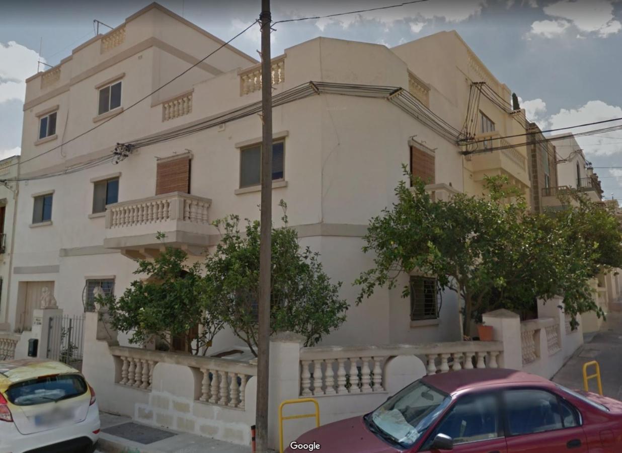 Corner Townhouse 1km From Homestay Msida